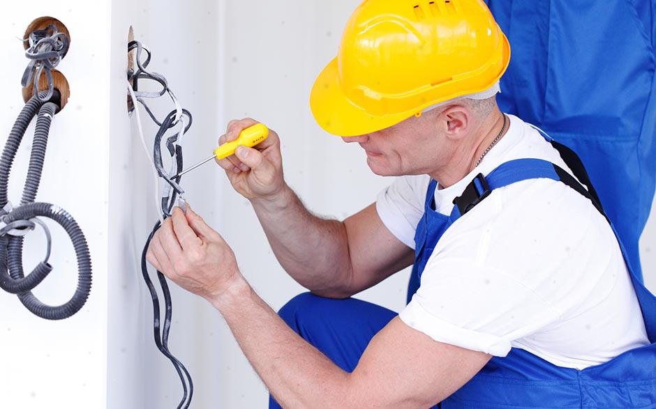 besoin d'un électricien Ormoy