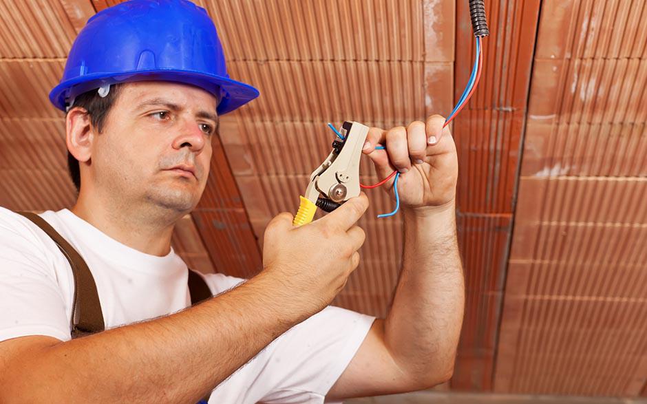recherche électricien bâtiment Paris 14